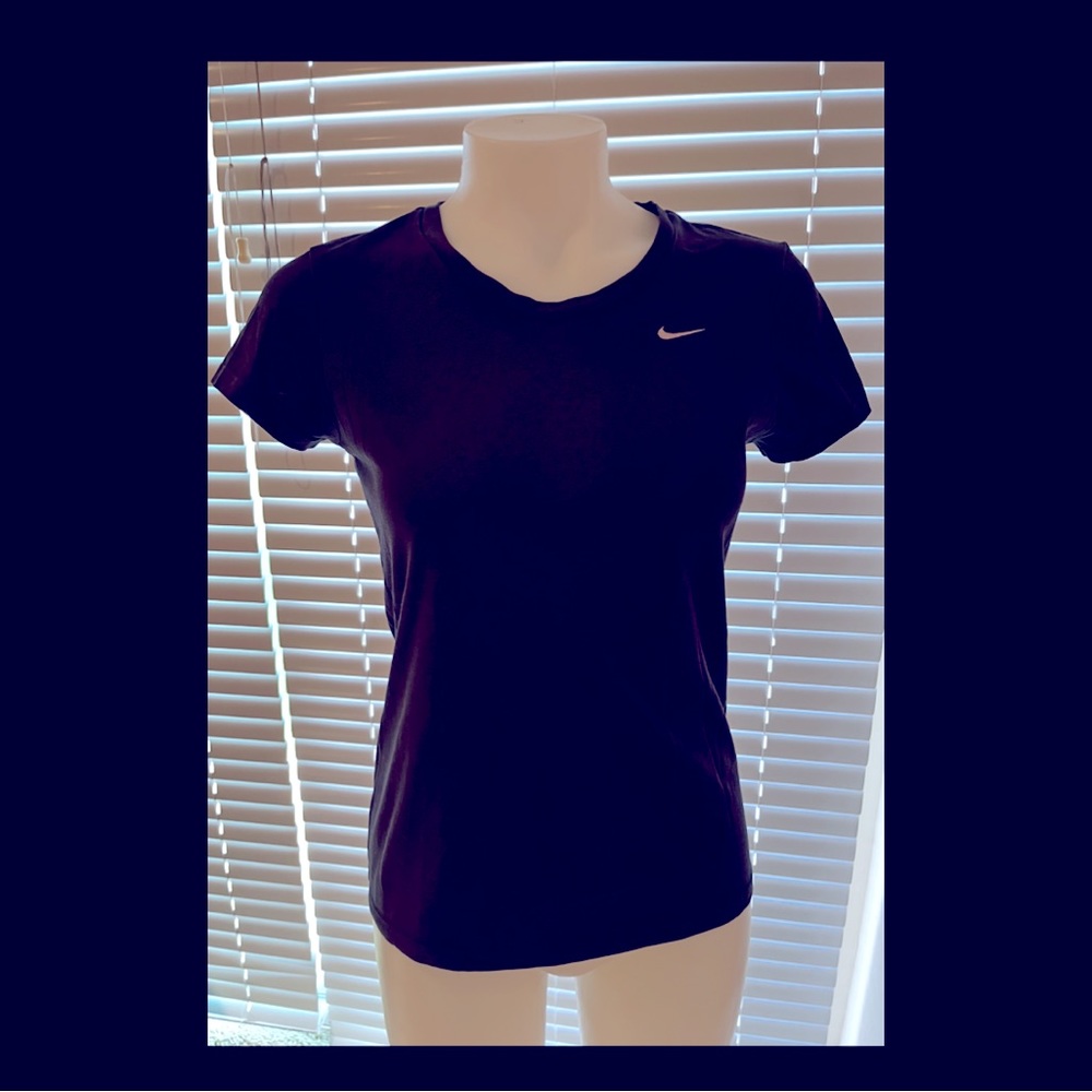 Black Nike Top